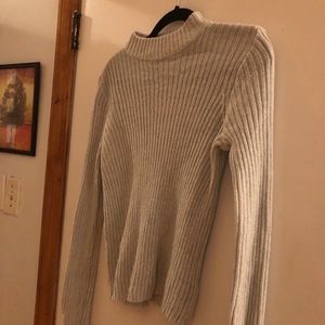 Size XS gray wool feel turtleneck sweater